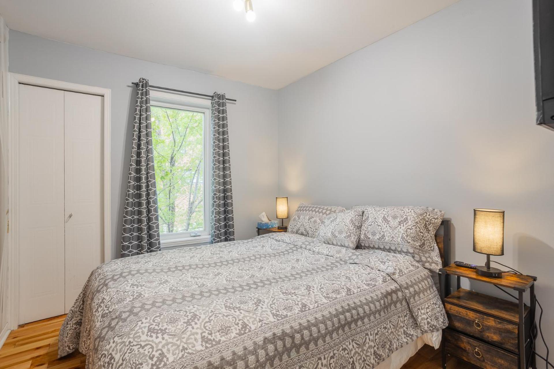 Amazing 4-Bedrooms Montreal Exterior photo